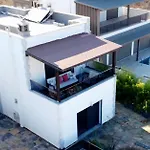 Tranquil Seaview With Private Pool In *
