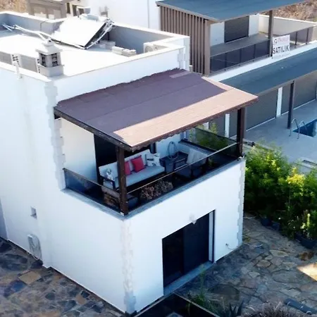 Tranquil Seaview With Private Pool In شقة *