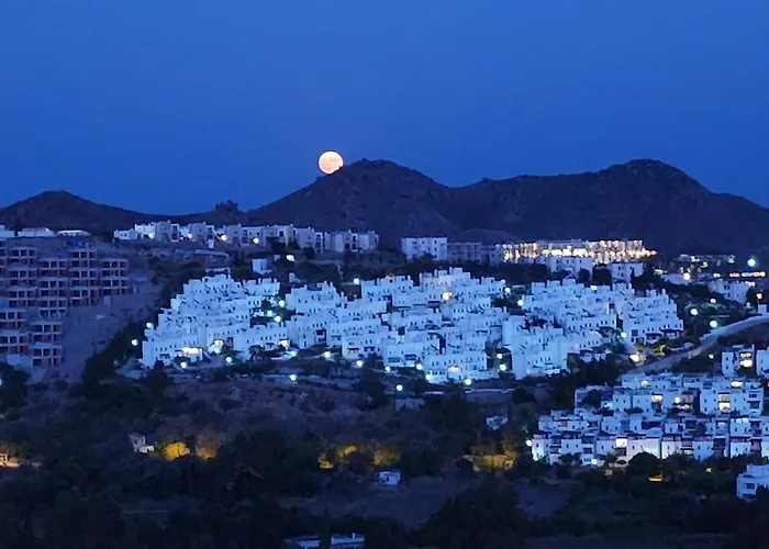 Tranquil Seaview With Private Pool In Daire *