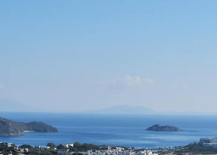 Tranquil Seaview With Private Pool In Bodrum