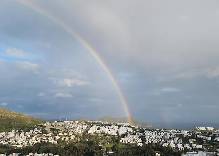 公寓 Tranquil Seaview With Private Pool In *