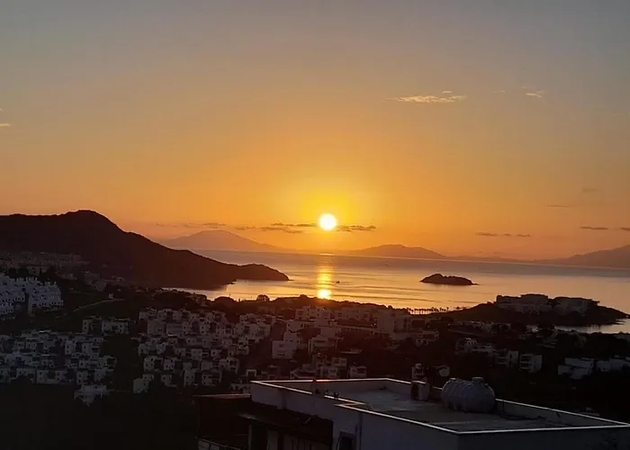 Tranquil Seaview With Private Pool In Apartament Bodrum