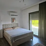 Tranquil Seaview With Private Pool In Daire *