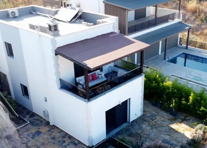 Tranquil Seaview With Private Pool In *