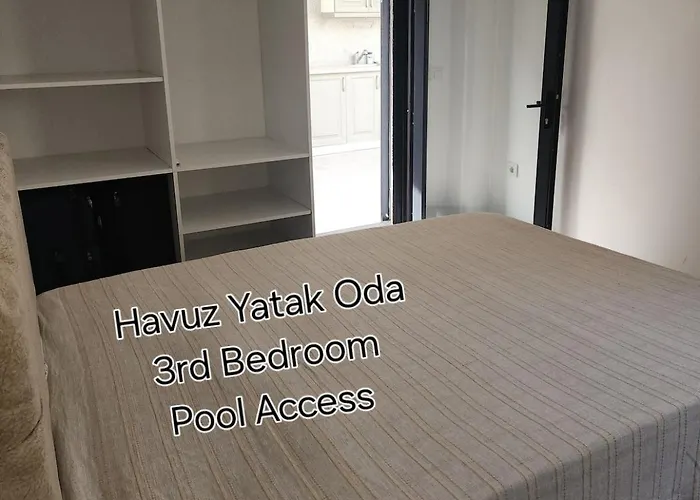 Tranquil Seaview With Private Pool In Apartment *