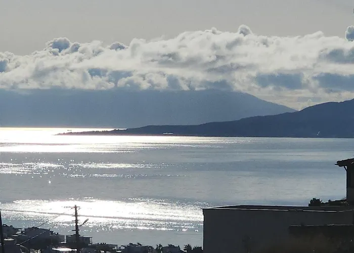 Апартаменты Tranquil Seaview With Private Pool In *