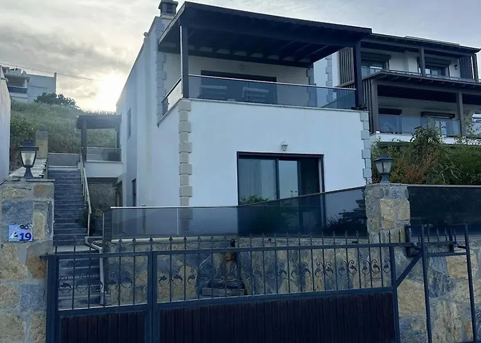 Tranquil Seaview With Private Pool In 公寓 博德鲁姆