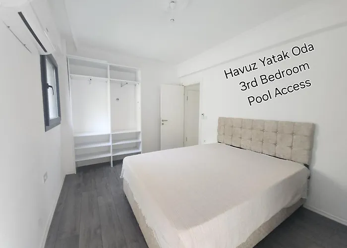 Апартаменты Tranquil Seaview With Private Pool In *