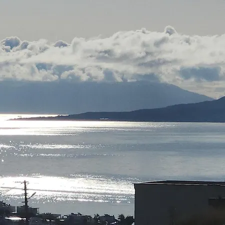 Διαμέρισμα Tranquil Seaview With Private Pool In *