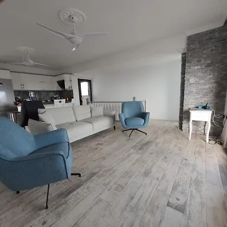 Tranquil Seaview With Private Pool In 아파트 *