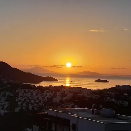 Tranquil Seaview With Private Pool In Apartment Bodrum